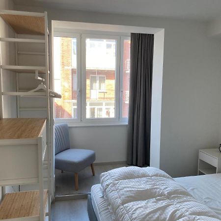 Ruim En Lichtrijk Appartement Op 100M Van Zee Te Koksijde Exteriér fotografie